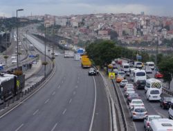 Haliç Köprüsü’nün Orta Şeridi Trafiğe Kapatıldı