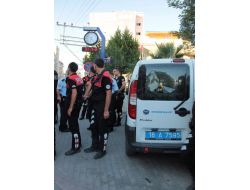 Sigara İçme Ve Şofben Tamiri Kavgasında 4 Polis Memuru Yaralandı