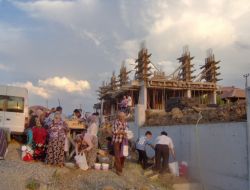 Agiad, İhtiyaç Sahibi Ailelere Yemek Yardımında Bulunuyor