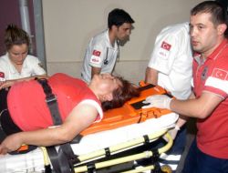 Otomobil Motosikletle Çarpıştı: 1 Ölü, 3 Yaralı