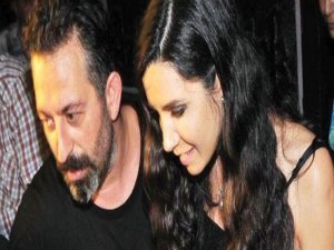 Cem Yılmaz Kemal'ine Ağladı!