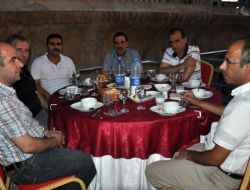 Midyat Eğitim Bir-sen Üyeleri İftar Yemeğinde Buluştu