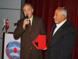 Kayged, Şehit ve Eğitime Gönül Veren Öğretmenleri Unutmadı!