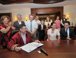 Gökçek'in Makam Odası İlk Defa Bir Nikaha Sahne Oldu