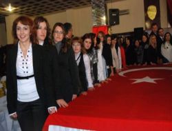 Çorlu'da Öğretmenler Günü Kutlandı