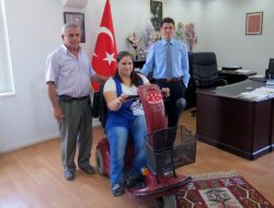 Gurbetçiler Engelliyi Öğrenciyi Sevindirdi