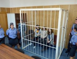 Putin: Punkçı Kızlar Müslüman Bir Değeri Kirletselerdi, Kurtarmaya Yetişemezdik