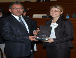 Antalya Ticaret Ve Sanayi Odası, İlçelerdeki Vergi Rekortmenlerini Ödüllendirdi