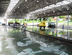 Pursaklar'da Pazar Yerleri Temizleniyor