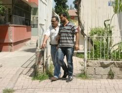 Kredi Kartı Kopyalayıp 1 Milyon Liralık Vurgun Yaptılar!