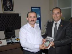 Silsüpür'den Üniversiteye Kitap Bağışı