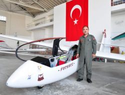 76 Yıldır Vatandaşları Ücretsiz Göklere Çıkartıyor