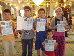 Çorlu'da Vakit Namazını Camide Kılan Çocuklar Ödülü Kapıyor