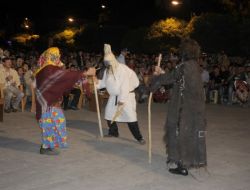 Karamanlılar Geleneksel Oyunlarını Yaşatıyor