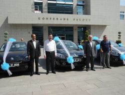 Büyükşehir Belediyesi'nden Bala, Çubuk Ve Güdül Belediyelerine Makam Aracı