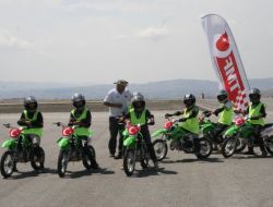 Keçiörenli Çocuklara Motosiklet Sürüş Eğitimi