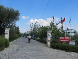 Altınoluk’ta Vatandaşlar Ayrımcılık İddialarını Yalanladı