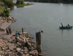 Seyhan Nehrinde Balık Tutan 2 Genç Boğuldu