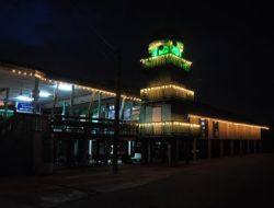 Taylandlı Müslümanlar, İftar Sonrası Arakan Ve Suriye İçin Dua Ediyor ‏