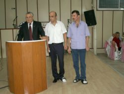 Mahalleli Ayakları Kesilmesin Diye İki Kardeş İçin Yardım İftarı Düzenledi