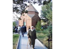 Abdurrahman Gazi Türbesi Ramazanda Ziyaretçi Akınına Uğruyor