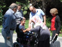 Cam Kemik Hastası Uğurcan, Akülü Arabasına Kavuştu