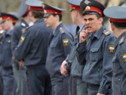 Rusların Çoğu Politikacı, Polis Ve İş Adamlarına Güvenmiyor
