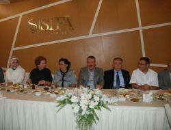 Şifa Üniversitesi, Protokol Üyeleri Ve İşadamlarını İftarda Biraraya Getirdi