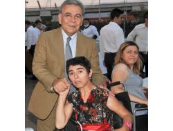 İzmir Büyükşehir’in İftar Sofrasında Barış Duası