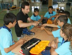 Geleceğin Mühendisleri Kursta Tecrübe Kazanıyor