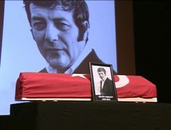 Metin Erksan Son Yolculuğuna Uğurlanıyor