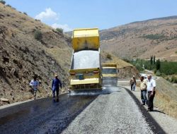 Malatya-pütürge Bağlantı Yolu Asfaltlanıyor