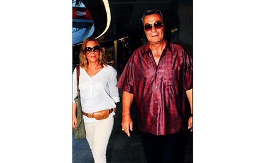 Bıyıksız günler..