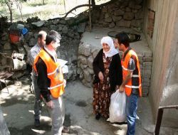 Kimse Yok Mu Gönüllüleri, Kurban Etlerini Dağıtmak İçin Dünyaya Dağıldı