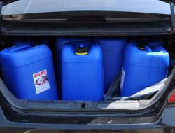 Araçtan Eroinin Hammaddesi Çıktı!