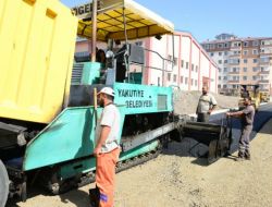 Yakutiye’de Ramazan’da Asfalt Mesaisi