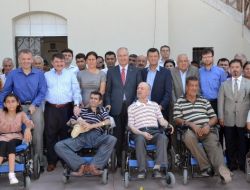 Manisa Özel İdaresi 50 Akülü Aracı Teslim Etti