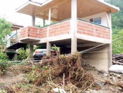 Venedik'e Dönen Bafra'da Köyler Helikopterle Taranıyor