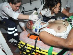 İzmir'de Kaza: 1 Ağır Yaralı