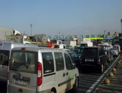 Gişe Memurları Greve Destek Verdi