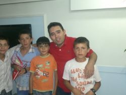 Gürpınar Kaymakamı Kaya'dan Kimsesiz Çocuklara İftar