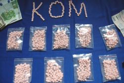 Hırsızlara ve Uyuşturucu Tacirlerine Göz Açtırmıyorlar!.