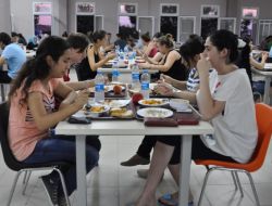 Balkan-der, Balkan Öğrencilerine İftar Yemeği Verdi