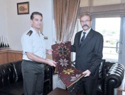Tuğgeneral Karaosmanoğlu, Vali Cerrah’a Veda Ziyaretinde Bulundu