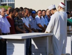 Kanlı Kuyumcu Soygununda Hayatını Kaybeden Genç Toprağa Verildi