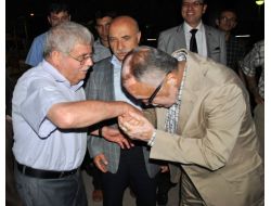 Tbmm Başkanvekili Sadık Yakut'a İlkokul Öğretmeni Sürprizi