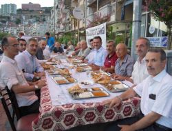 Gemlikli Dadaşlar İftar Yemeğinde Buluştu