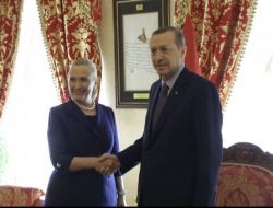 Başbakan Erdoğan Clinton’u Kabul Etti