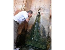 Bakan Günay, Mardin Müzesi'nde İncelemelerde Bulundu