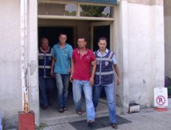 Kendilerini Polis Diye Tanıtıp Dolandırıcılık Yapan 4 Kişi Yakalandı